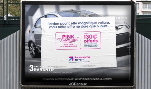 Manon_Piroche's tweet photo. Alors que la guérilla marketing fait rage dans les villes, non sans faire grincer des dents, l’agence @BUZZMAN_TIME a imaginé cette vraie-fausse campagne pour Boursorama Banque et son Pink Weekend. 
Un maximum de visibilité sans attaquer d’autres marques.
#communicationprint https://t.co/KTNjDiZUuN