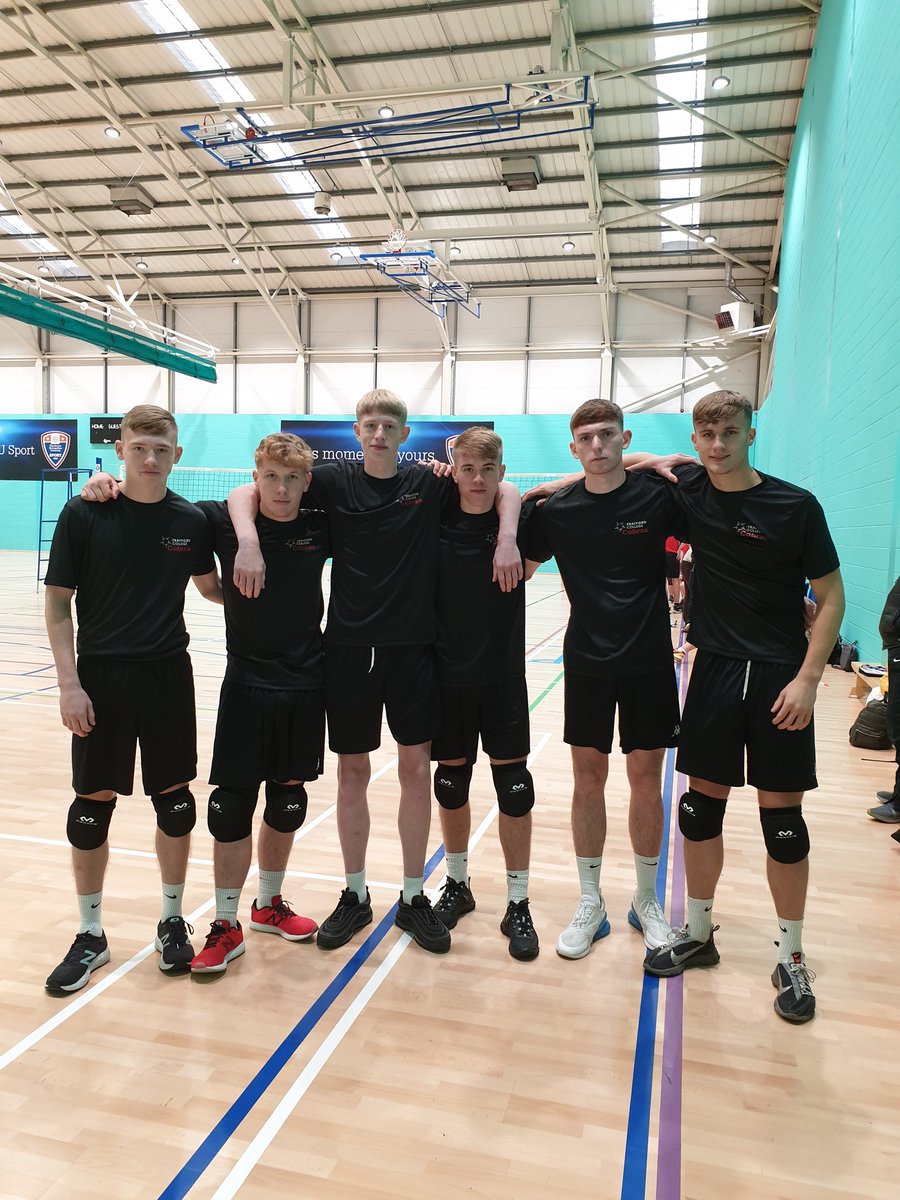 Rebecca Overy tweet media