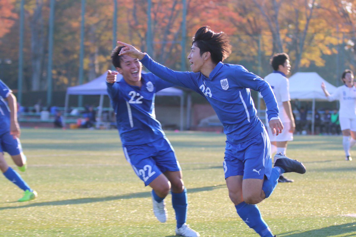 筑波大学蹴球部 サッカー部 再醒 B2最終戦まであと3 日 注目選手紹介 鹿児島が生んだ異端児 28 有馬廉太郎 Mf 4年 鶴丸高校出身 岡山産ドビー 金井伸悟 Df 4年 岡山朝日高校出身