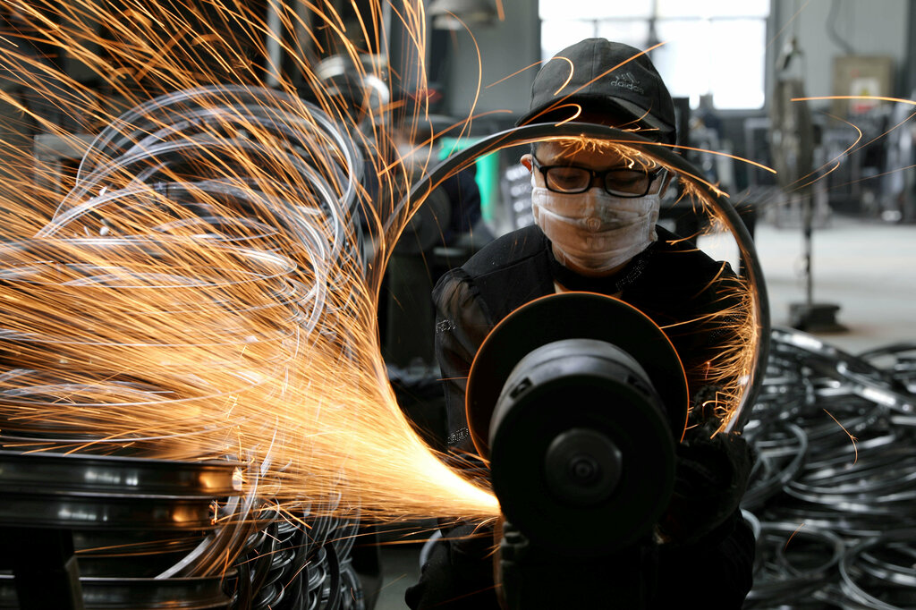 💯✨ DealBook: China Feels the Weight of the Trade War via @nytimes https://on.sjoerd.app/2O9FnAI #machinelearning #ai ...