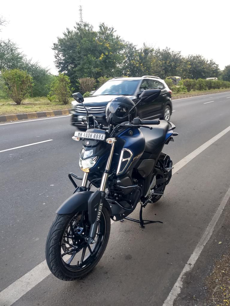 summetk's tweet photo. जो मेरी मंजिलो को जाती है
तेरे नाम की कोई सडक है ना...!!!
#YAMAHA #NH4 #MyBike #FZ3 https://t.co/Zbd8wgZ96c
