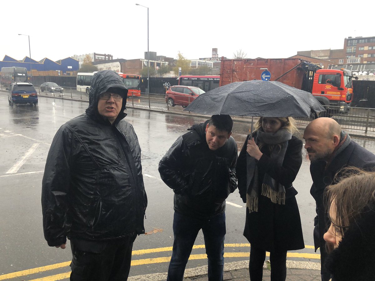 robyn_mac_'s tweet photo. A very rainy mindfulness session in #Digbeth ☔️ 

#firepro19 https://t.co/hRY6XuHznm