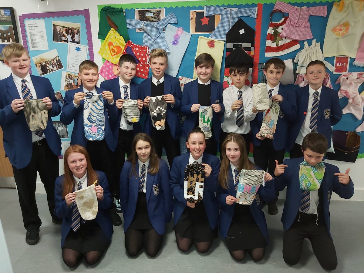 ColtnessHS's tweet photo. Fantastic textile work from these S1 pupils!!!! 🌟🌟🌟 Well done everyone!! 🎉🎉 https://t.co/fHNPyT5XIb