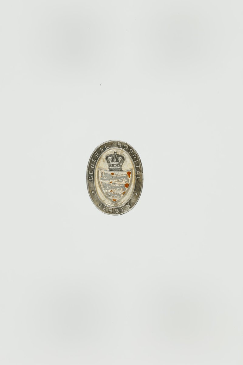 This  #nurse’s badge was found by metal detectorist Ken Rive in a field in St. Brelade. On the back of the badge, the name “S.L. Blampied” was inscribed, along with the number “6”. The silver hallmark on the back of the badge is “Birmingham 1935”.