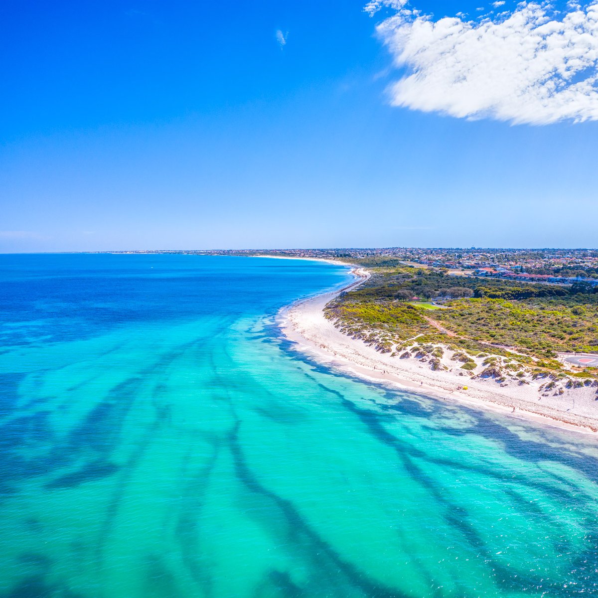 sundaysunset_me's tweet image. Streaky Blinders 😂😂😂

#sundaysunset #pinnaroo #joondalup
#justanotherdayinwa