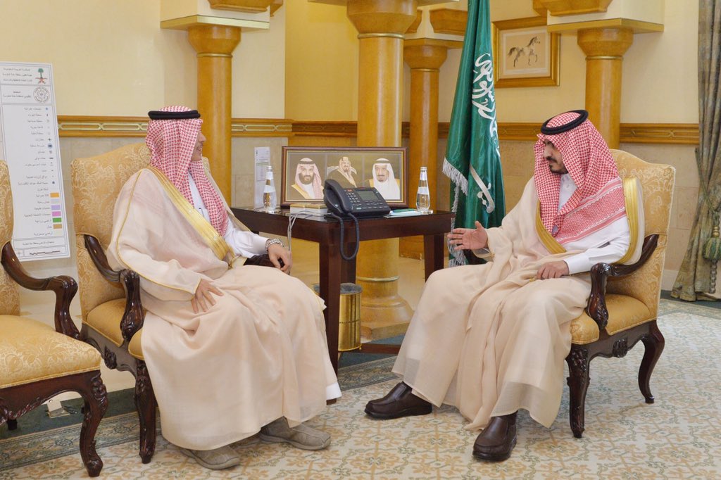 makkahregion's tweet photo. نائب أمير مكة #بدر_بن_سلطان
يستقبل أمين محافظة الطائف
م.محمد بن هميل
..اطّلع سموه على: 
•المخططات التطويرية للطائف والشفا والهدا والطائف الجديد
•أعمال شبكة الطرق الجاري تنفيذها
•خطة ربط المعالم السياحية والتراثية بمسارات حركية تُسهّل الوصول إليها
#إمارة_مكة https://t.co/BehoBZPod7