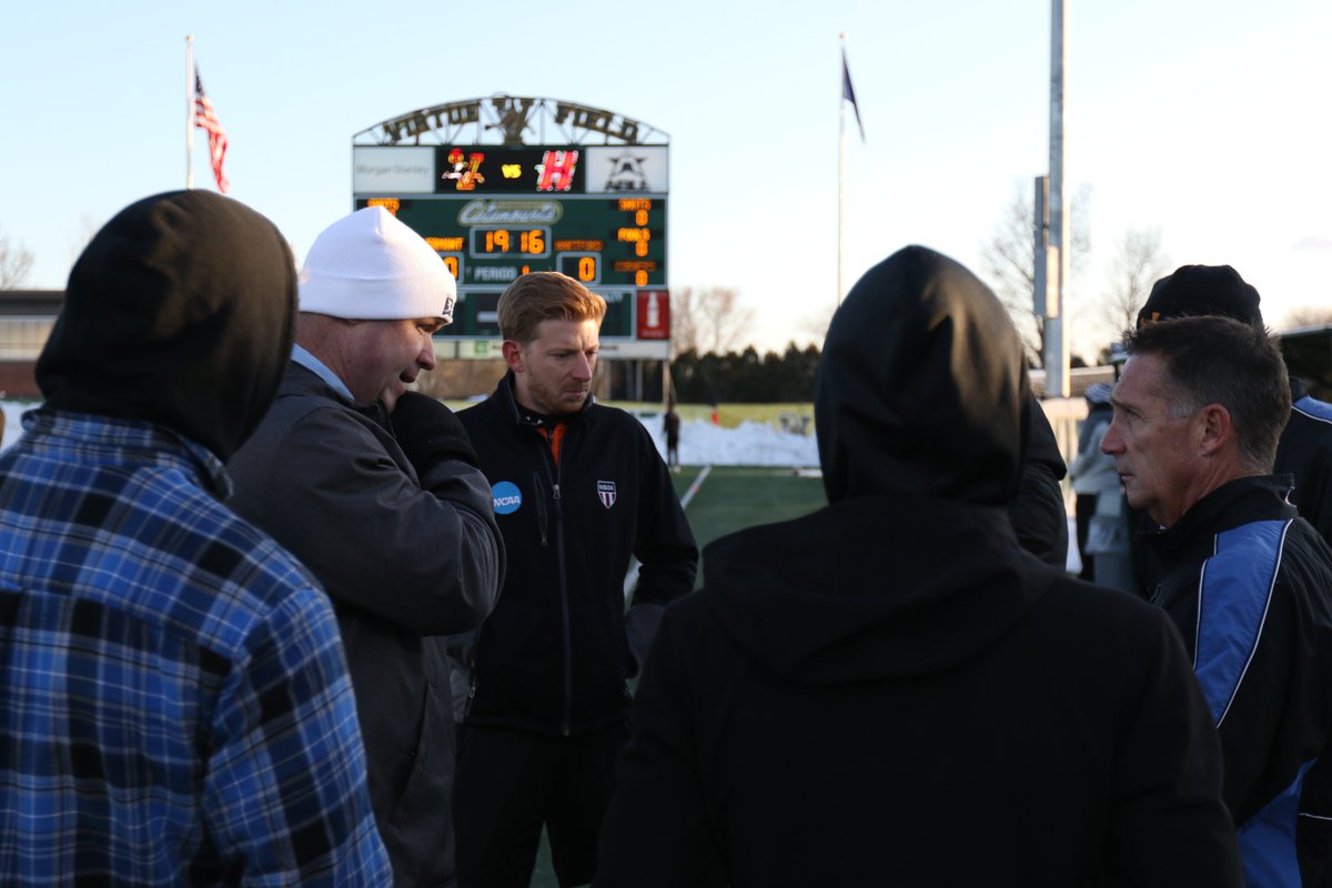 Nich Hall tweet media