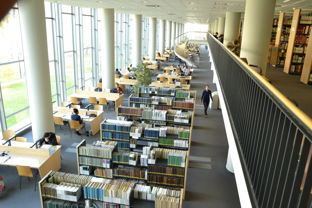 Uni_Szeged's tweet photo. As the exam period is approaching, we know how valuable is each hour that passes by 🕰 for the regular library visitors!
We suggest that you have a look at the monthly opening hours for the @LibrarySzeged 🌐‼️ 👇
https://t.co/CqJTFIumck
#SZTE #KlebelsbergLibrary
Bobkó Anna📷 https://t.co/xDeDMKUIwZ