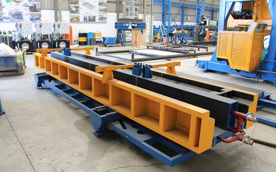 #Moldes para #pilares #prefabricados de #hormigón en @Moldtech👉moldtechsl.es/es/productos/m…
⚒Molde simple manual
⚒doble hidráulico
⚒para vigas T
⚒para vigas T piñón 
⚒de columnas versátil
⚒para vigas de proyectos residenciales
#Moldtech #Moldesdepilares