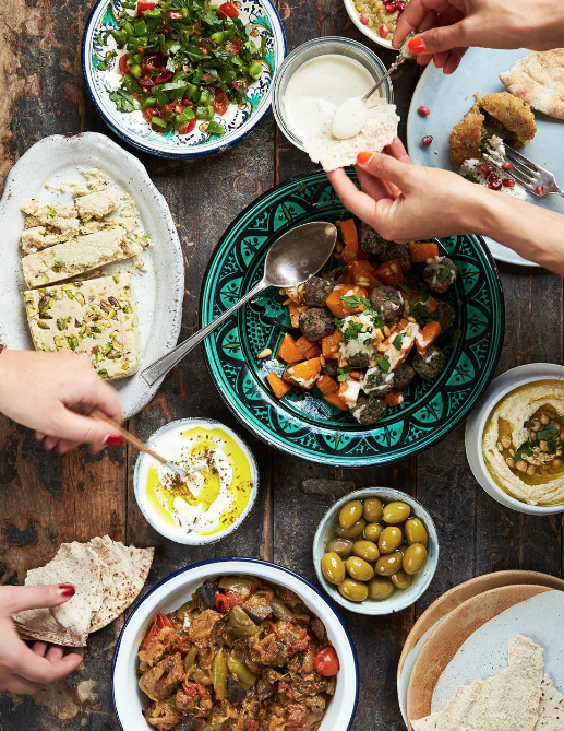 GoodChanceCal's tweet photo. We're hosting a dinner on 4 Dec at Ridley Road Social Club. 

Join us for a Middle Eastern feast and live music from our Ensemble artists @FalsettoJohn and @mosarrar1. Tickets £40! Book now before tickets sell out! 

https://t.co/AmYTZRAb9r

Here's a sneak peak of the food 👀 🌍 https://t.co/OWLoicvF1S
