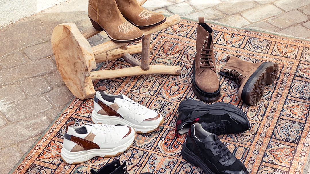 Descubre todas las propuestas de zapatos #YerseWestLands y…

Take a walk on the wild side!
#YerseHappyWalk