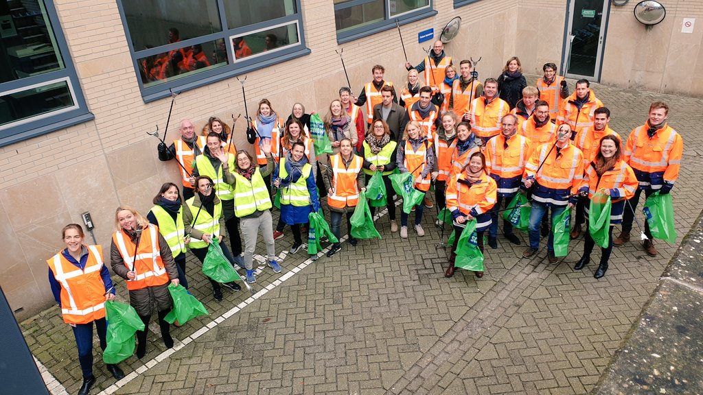 Green Business Club Utrecht Centraal (@gbcutrecht) on Twitter photo Hoppa, 140 kilo afval schoon aan de haak is er geplogd en geplandeld door onze participanten <a href="/Movares/">Movares</a>, <a href="/___enmorgen/">&Morgen</a>, <a href="/ProRail/">ProRail</a>, <a href="/GemeenteUtrecht/">Gemeente Utrecht</a>, @RHDHV_NL en <a href="/JIMUtrecht/">JIM-Utrecht</a>. Op naar een steeds schoner stationsgebied #Utrecht! Hoppa, 140 kilo afval schoon aan de haak is er geplogd en geplandeld door onze participanten <a href="/Movares/">Movares</a>, <a href="/___enmorgen/">&Morgen</a>, <a href="/ProRail/">ProRail</a>, <a href="/GemeenteUtrecht/">Gemeente Utrecht</a>, @RHDHV_NL en <a href="/JIMUtrecht/">JIM-Utrecht</a>. Op naar een steeds schoner stationsgebied #Utrecht!