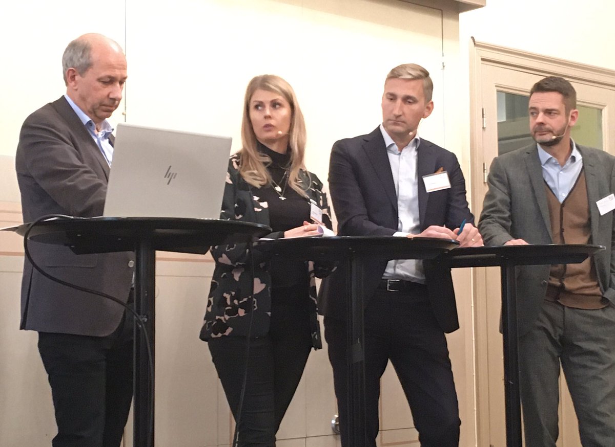 NordgrenLena's tweet photo. Intressanta diskussioner vid #håt2019 @IVLSvenskaMiljo om höginblandade biodrivmedel och reduktionsplikt @SofiaWinternell @SEKABcom @Lindlasse @CalleNyberg och Markus Olsson. De höginblandade behövs för att nå klimatmålen! https://t.co/AdlSMRx4LO