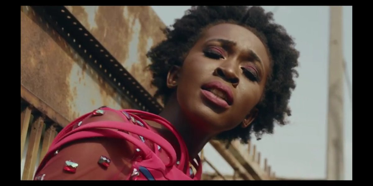 AfricaEden_SA's tweet photo. #HelpMeVideo Also... Can we please discuss Tcire's vocals on this piece!!! 🙆🏾‍♀️😩🔥👌🏽💯

Don't miss out y'all... @Achim_the_dj gave us #HelpMeVideo 💃🏽💃🏽💃🏽

Here's the link⬇️

https://t.co/Kup1a78fBv https://t.co/SLtRfbBsm8