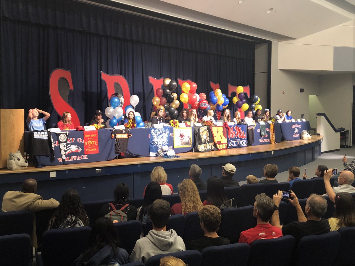 GOHS_Athletics's tweet photo. Congratulations to the 16 Wolfpack student-athletes who have committed to play sports at their respective colleges/universities next year! #FocusontheGreat #SPIRITofthePack #GreatOakStudentsDoGreatThings https://t.co/kzwWkplHrv