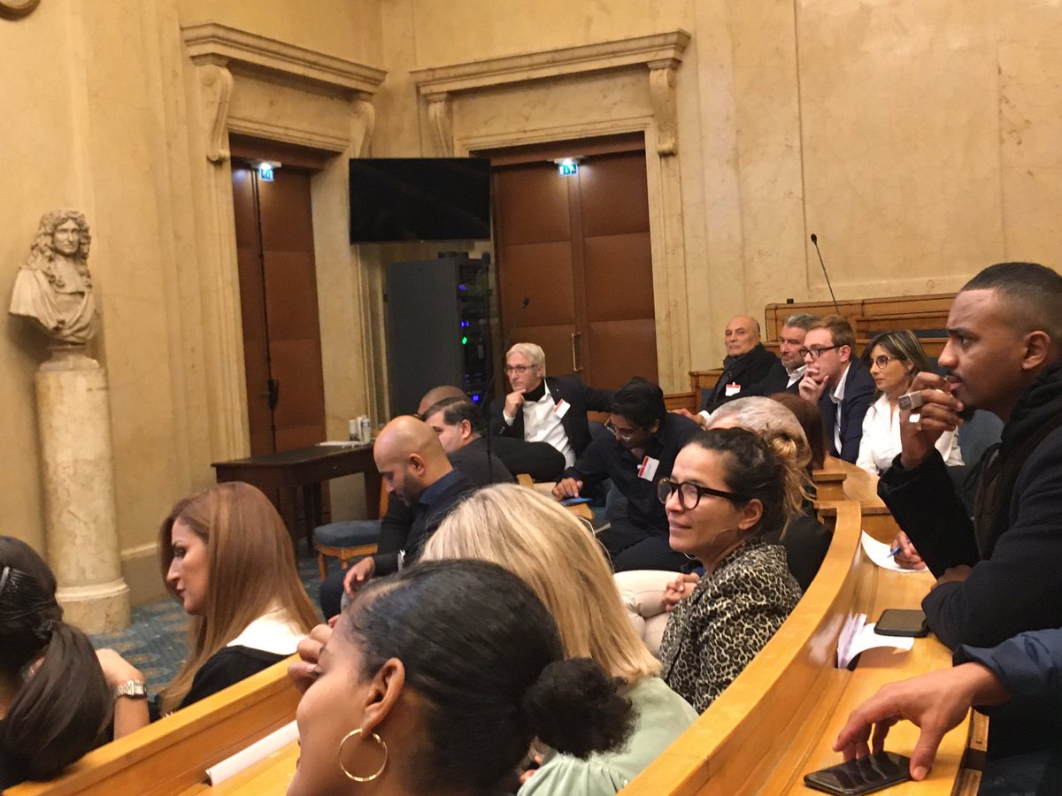 Mixity_co's tweet photo. #Sport 👉🏼 L’ @AssoGrignywood association reçue à @AssembleeNat par @p_a_raphan présente son projet d’#inclusion et de #diversité à travers le #football pour des filles (18-47 ans...) dans la @villedegrigny91 - #multigénération - #multiculurel c @FootdElles https://t.co/MEd6OV0HwT