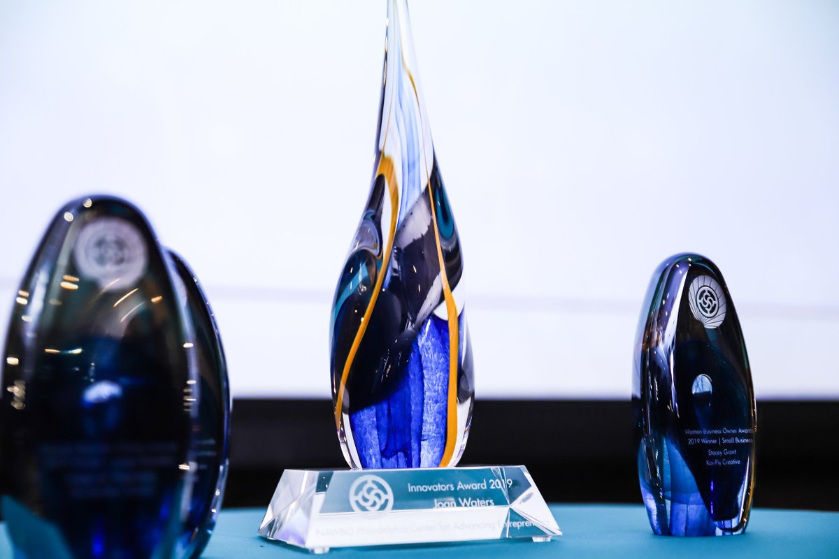 Athena_Philly's tweet image. Tuesday night was our biggest #InnovationGala yet! Congratulations to our honoree Joan Waters from @COFCO_Office ​ and three WBO Winners - Kristen Waterfield, @MalvernSchool, Dr. Beatriz Garces, Garces Dental Group​ and Stacey Grant, @koiflycreative @riverscasinophl @NAWBOPhilly