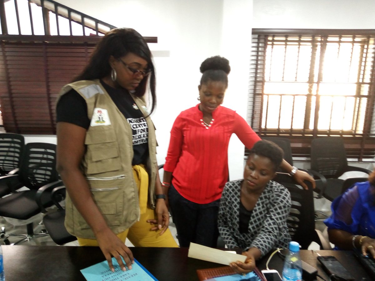 DeltaPHEOC's tweet photo. participants carried out hands-on practicals on how to operate the EOC equipment #DeltaPHEOC #PHEOC @NCDCgov https://t.co/qKEEzKKUbf