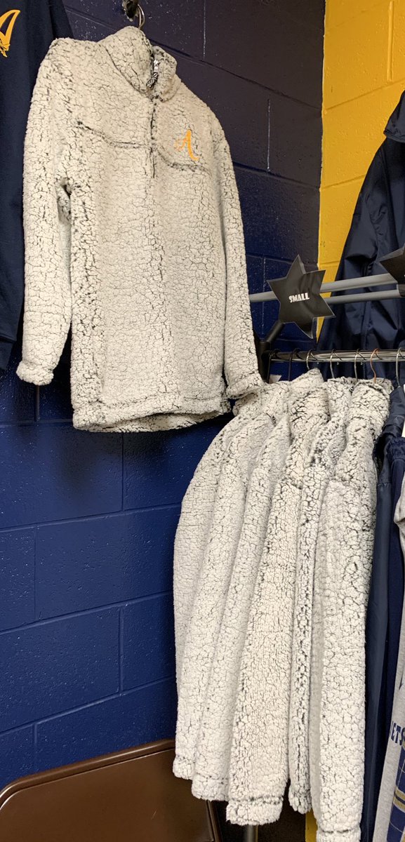 The Locker tweet media