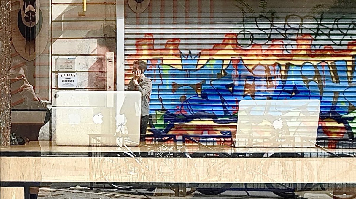 ✦ OUVERTURE(S) ✦
Guillermo Pisani présente sa nouvelle création « J’ai un nouveau projet » au Studio-Théâtre du 22 au 25 novembre ✨
avec : Marc Bertin, Sol Espeche, Arthur Igual, Pauline Jambet et Benjamin Tholozan
Compagnie LSDI

Crédit photo : Guillermo Pisani