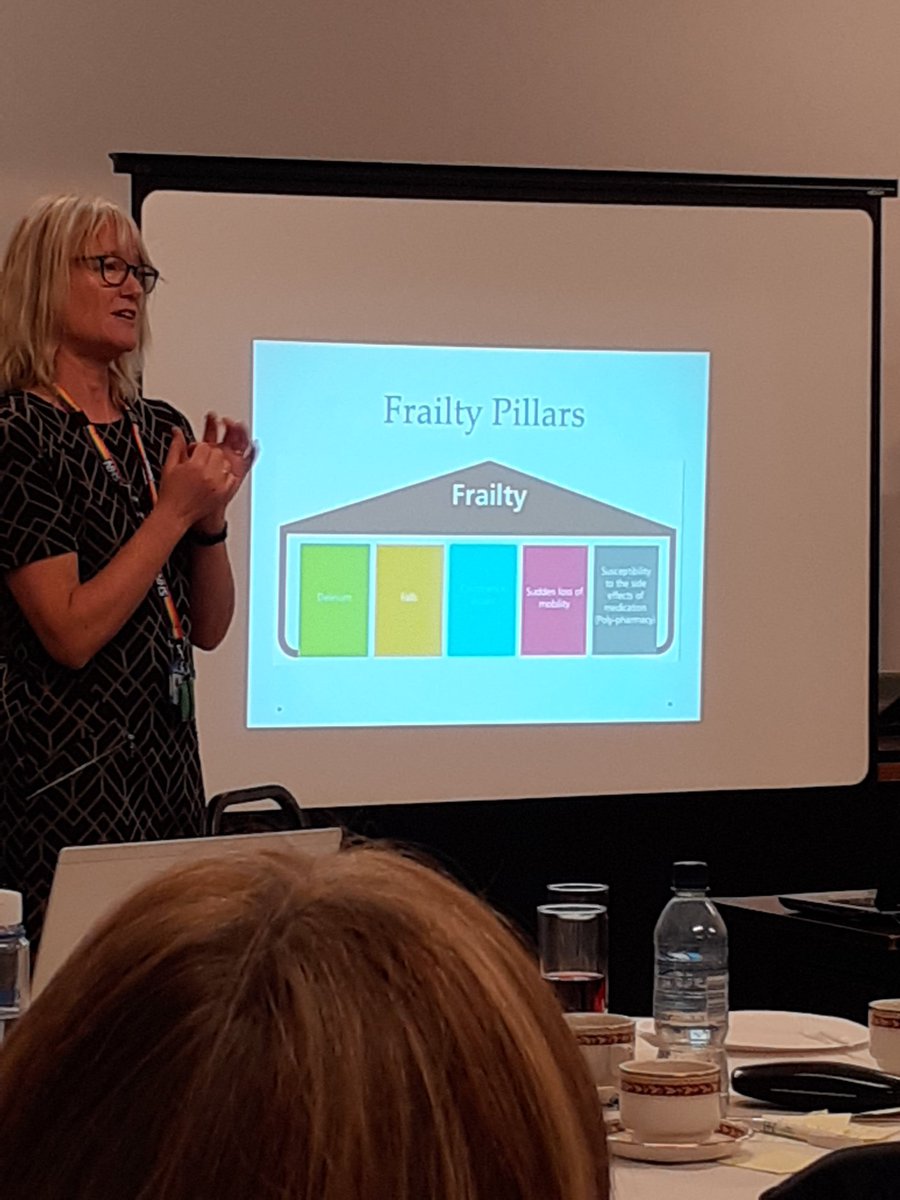 myideaDCHS's tweet photo. Discussing the frailty pillars with the care coordinators @DCHStrust https://t.co/Kaj79uwpLF