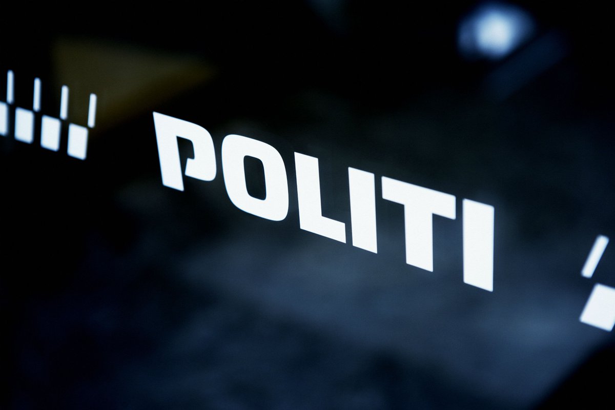Politiet afblæser pulveralarm #politidk https://t.co/WnWJDVVCxe https://t.co/RhOxskVgy3