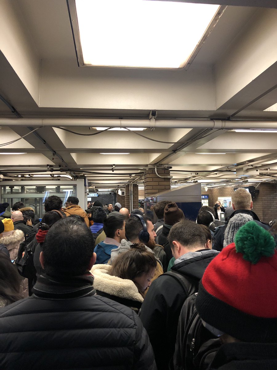 tbol77's tweet image. Thanks @PATHTrain good times here at Grove Street where they have locked the turnstiles