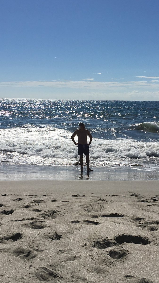 DiveLogz's tweet image. Throwback to Costa Rica! Really missing that amazing weather now...