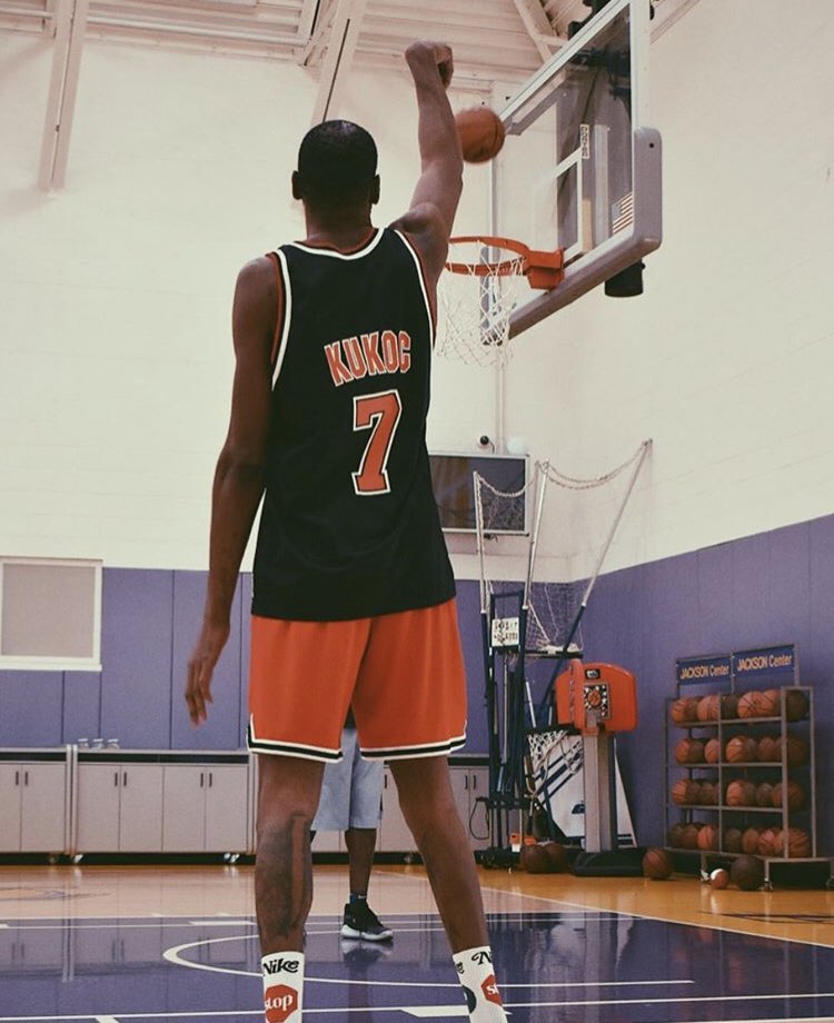 KD getting shots up in a vintage Kukoc jersey 🔥 What’s the best vintage jersey you own?