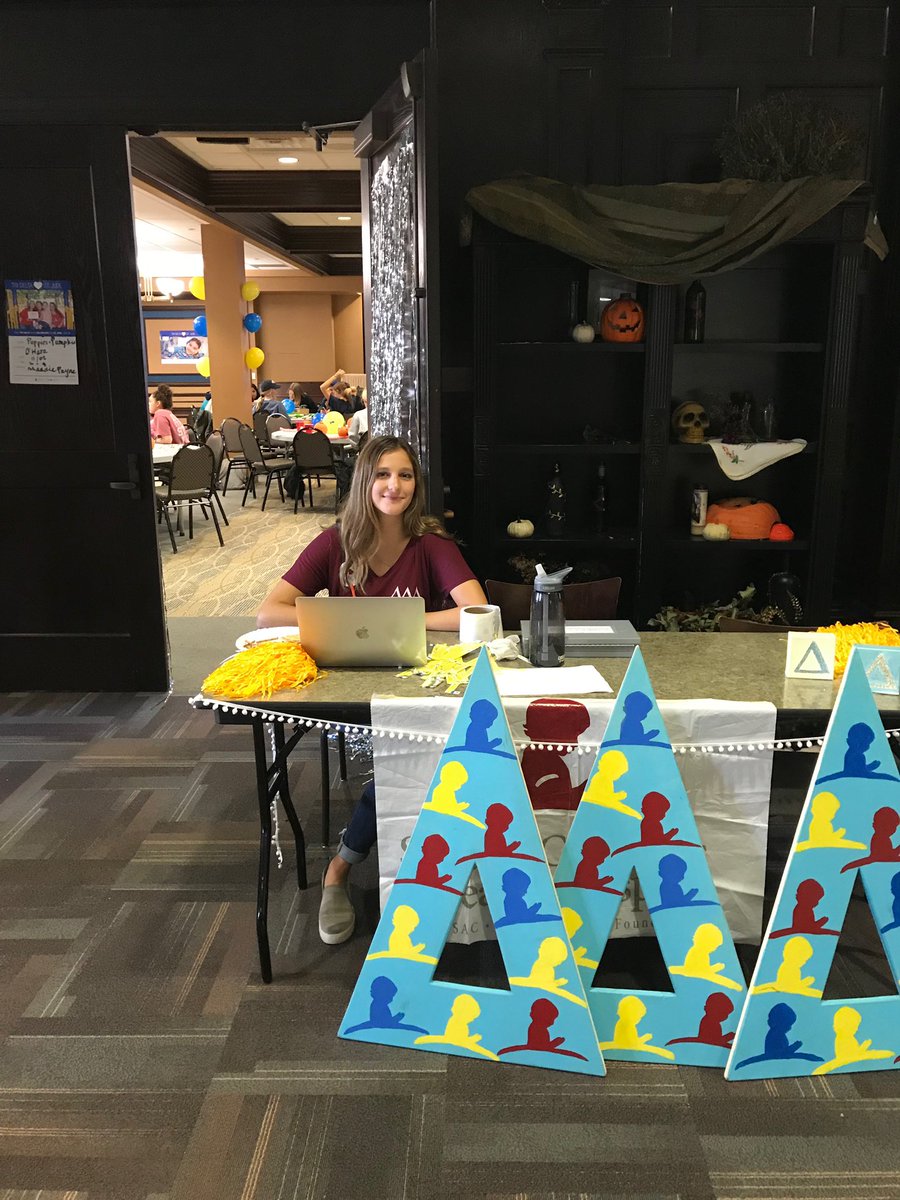 Pitt Tri Delta tweet media