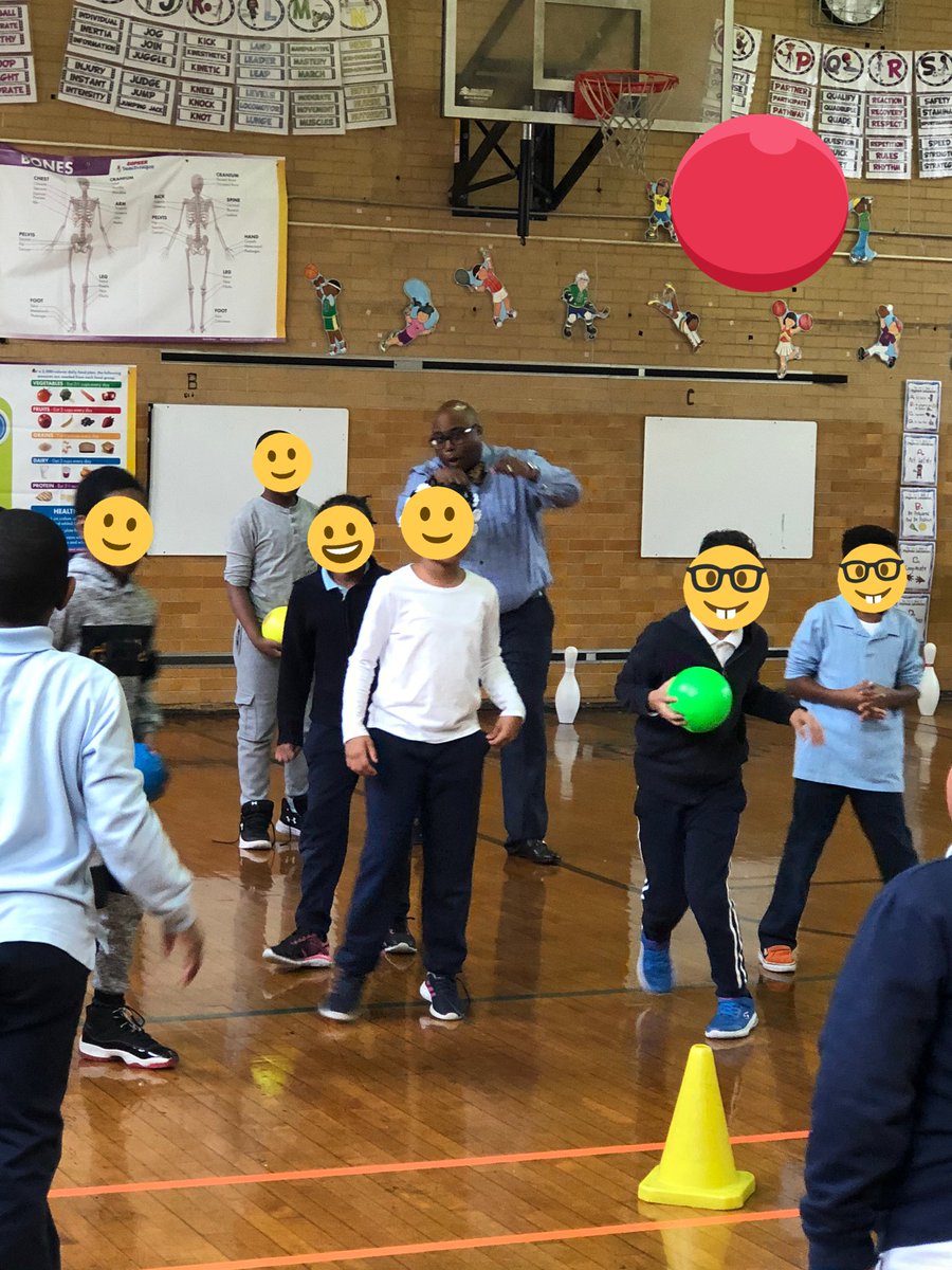 True definition of #LeadLearner. Superintendent @Gerald_Fitzhugh getting involved in a game of dodgeball at #HeywoodAvenueSchool.  @HeywoodSTEM @HeywoodMurphy @ops_district #GoodToGreat