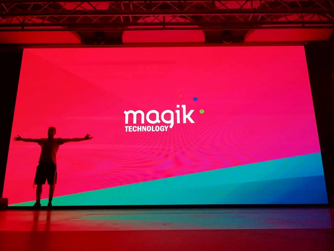 magikled's tweet photo. Ya hemos finalizado la instalación de una #PantallaLEDGiganteHD P3 SMD de 7x4 m en @gfhoteles
¡Espectacular! 💥💥👏👏

#MagikTechnology #MagikPantallasLED #ScreenLED #Screen #PantallaLED #GranFormato #Venta #Instalación #LED #Tenerife #Canarias #AltaResolución https://t.co/lK2Siuhhp9
