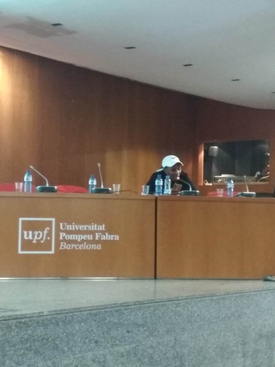 la_vasallo's tweet photo. La narració de la violencia viscuda i un retorn a la realitat ... per si hem oblidat què vol dir ser lesbiana.#lesbofobia
#GrammoSuspect #nmci2019 https://t.co/wbT95St7YF