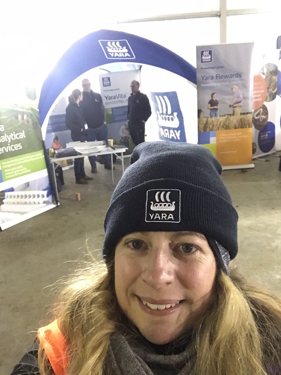 Alma_Watson's tweet photo. Just what I needed to keep me warm at @FarmersWeekly #soilsinpractice with @Yara_UK https://t.co/3MSwQd4CQh