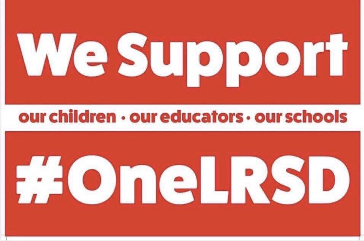 cjm678692's tweet photo. EVERY student, every day!
Wearing RED out in Rhode Island in support of Little Rock School District today 😊❤️✊🏽✊🏼✊🏻
#OneLRSD
#LREA
🐯💛🖤 https://t.co/ot7uvt4rAC