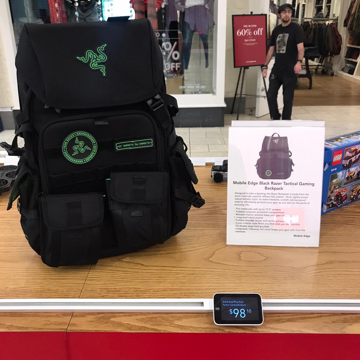 compeprice's tweet photo. @MobileEdge (tactical gaming backpack)
#startup #retail #ProductCuration #displayproduct #marketing
#retailtechnology #retailtech #retailbusiness #retailnews #retailtrends #retailpatent https://t.co/anXDhq1v3g
