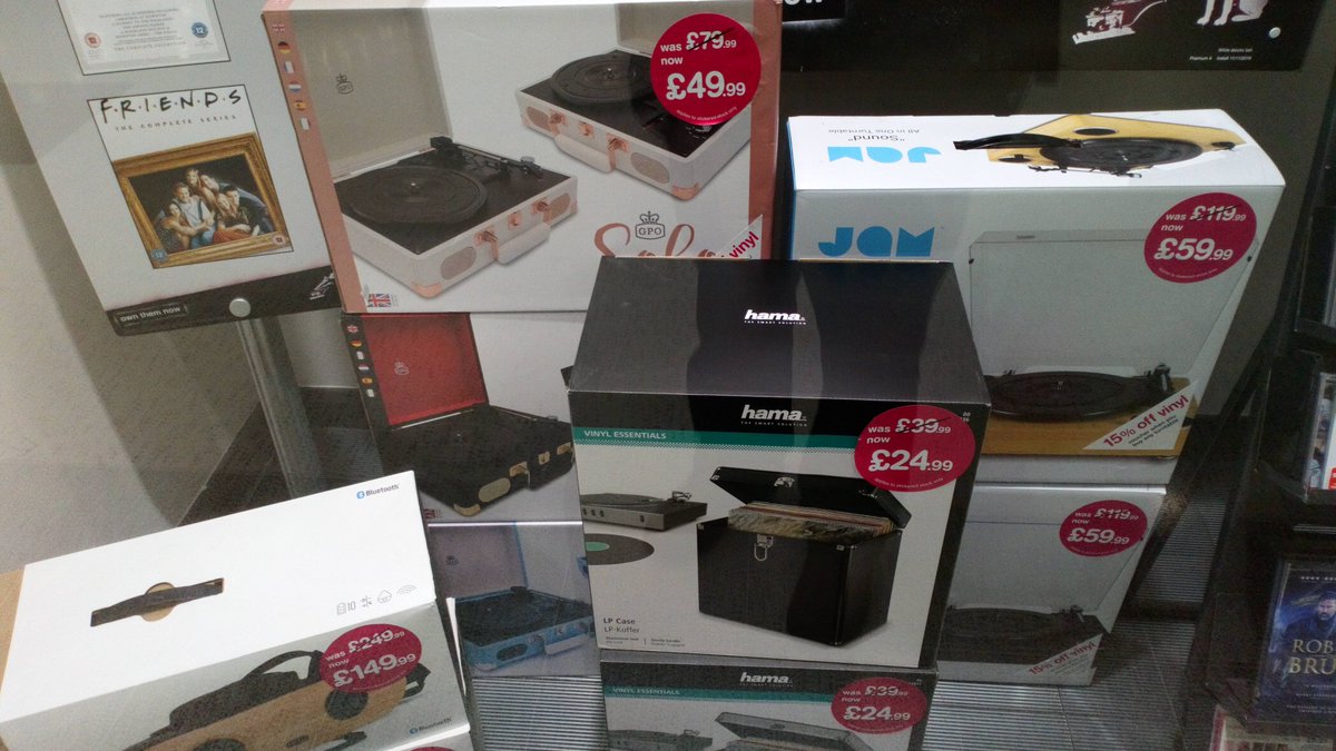 hmvStirling's tweet image. Bargain Alert!!! #Hama #RecordCases now only £24.99