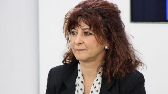 Una dirigente de Vox pierde los papeles por atacar al feminismo: "Yo pondría como asignatura obligatoria costura. Empodera mucho coser un botón" eldiario.es/rastreador/Vox…