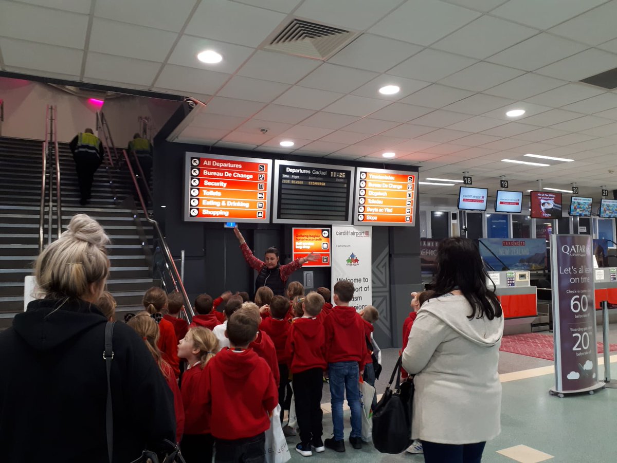 Lovely to have Pontyclun Primary School visit us yesterday to learn all about the Airport ✈️

To find out more about our Education Programme, head to bit.ly/2XdEV8x