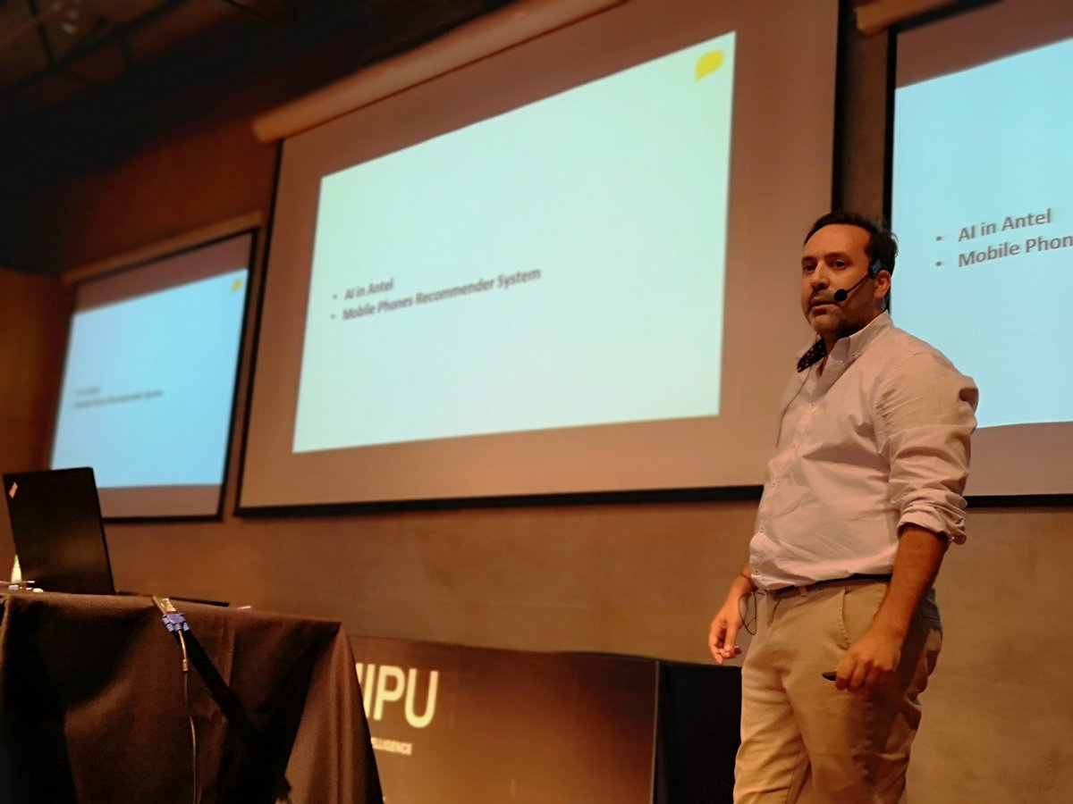 AntelDeTodos's tweet photo. Estamos muy orgullosos de apoyar el @Khipu_AI con la mejor conexión para que el evento se lleve a cabo de la mejor manera. En representación de Antel @pablo_pignataro y @sebalaborde nos dan una charla sobre "Big Data &amp; AI". Seguí la transmisión en vivo 👉🏼 https://t.co/B4Z7vN9pDx https://t.co/LImUkXBcCX