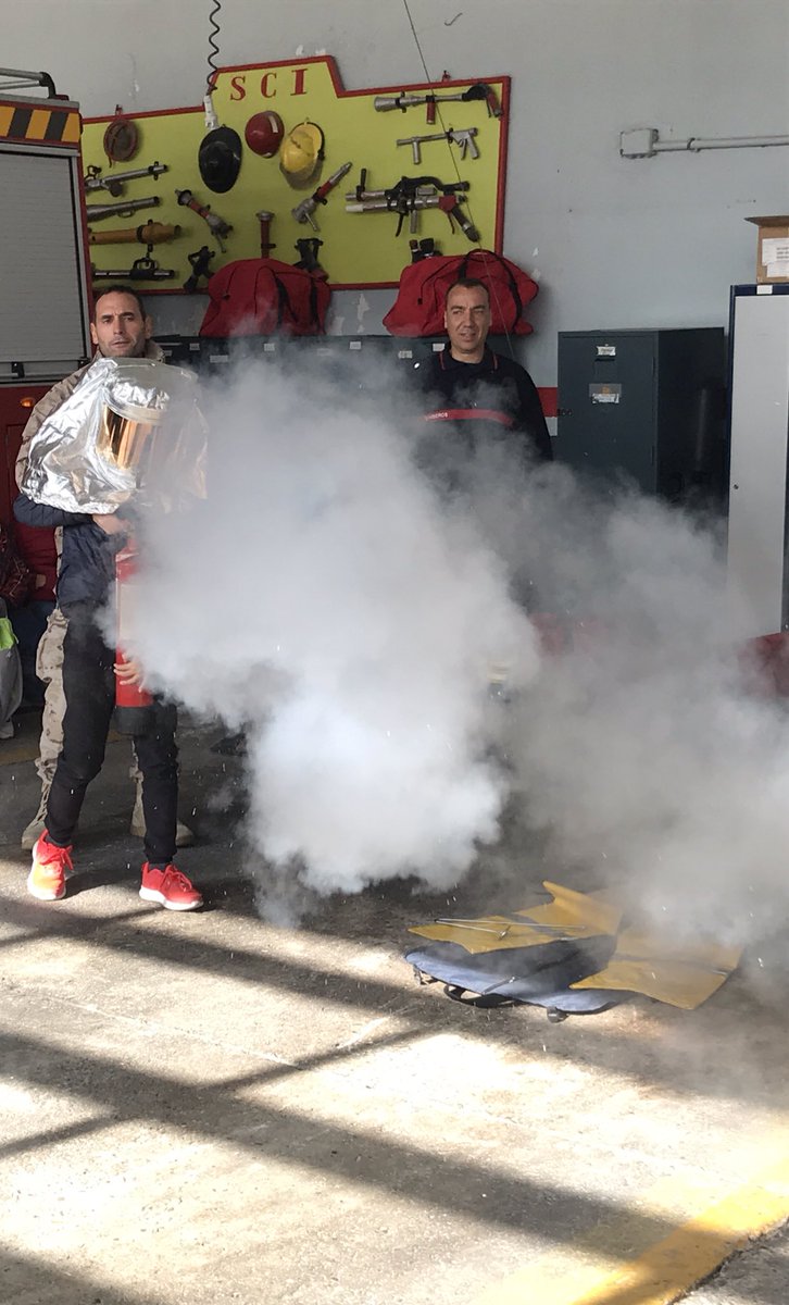 educacyl's tweet image. En @CeipMargaritaSa: Hemos disfrutado visitando el aeropuerto militar, montando en aviones, conociendo el magnífico trabajo del ejército del aire. Excursión completa e interesantísima. #CentrosEducacyl @AmpaMargarita @EjercitoAire #Ala37