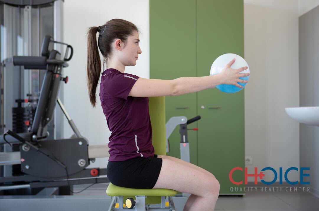 info_di's tweet image. L'allenamento con le palle #fluiball permette di recuperare la forza muscolare abbinando elevate stimolazioni al sistema propriocettivo #Fisioterapia #fisio #gym #fitness