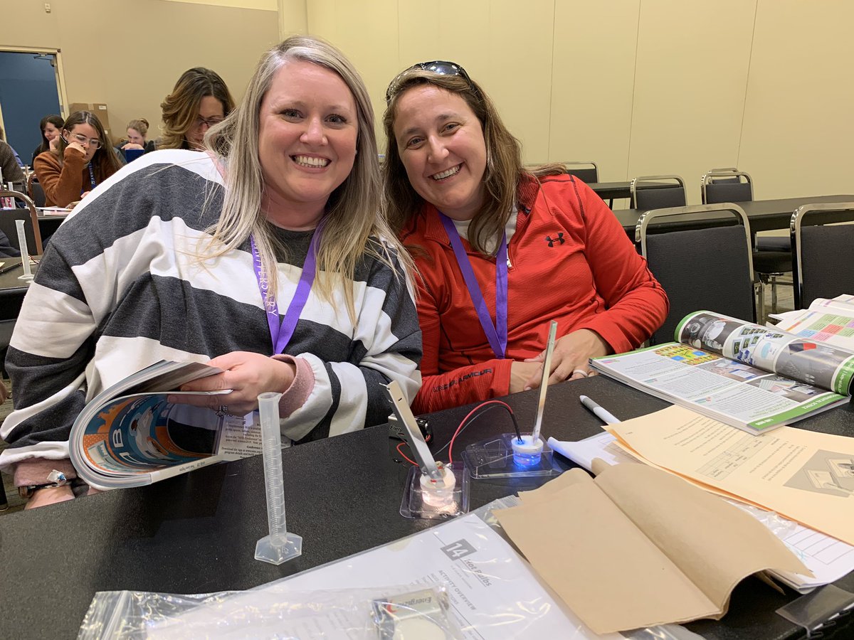 Loving our @SEPUP_UCB groupies! Saw these ladies in New Orleans a couple years ago and they’re back! Looking at @LabAids #ngss Energy unit at NSTA19! Room 232 Join is!