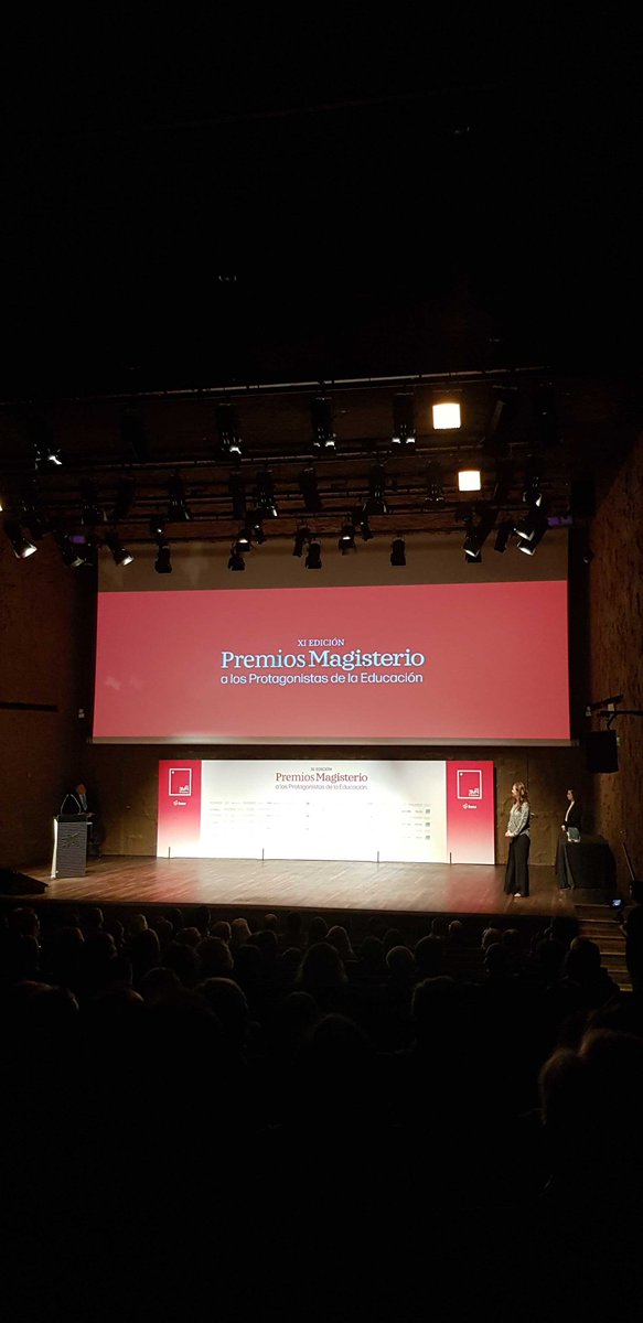 GeniusPlazaEsp's tweet photo. Estamos honrados de haber sido invitados a la XI edición de los #PremioMagisterio @magisnet! A los galardonados de esta noche, ¡enhorabuena! https://t.co/qlPItvUgKU