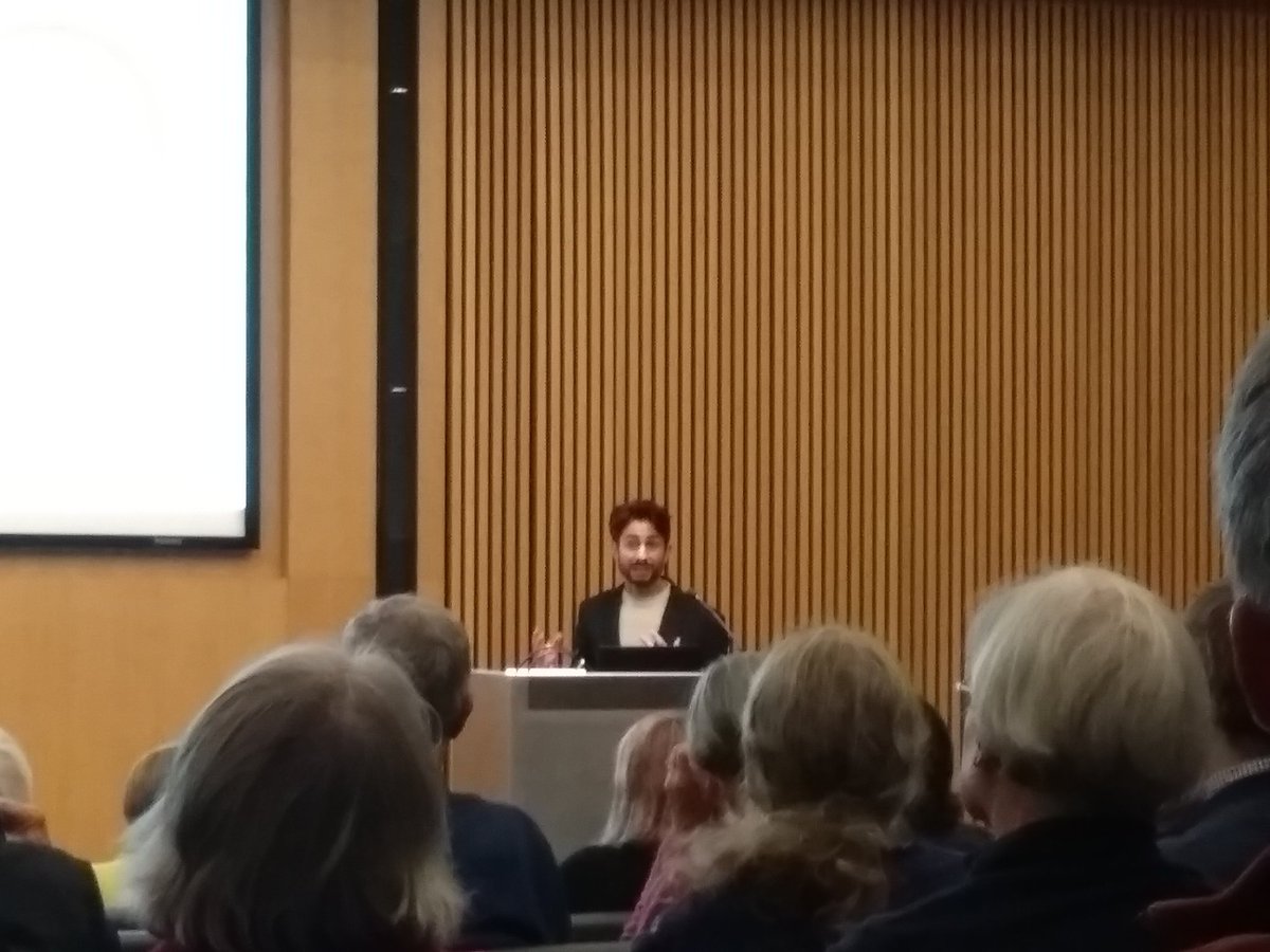 CUHerb's tweet photo. Packed house for the Friends of @CUBotanicGarden Annual Lecture tonight - by the fabulous communicator, artist, and botanist @thorogoodchris1 @OBGHA ๐บ๐ฟ๐พ๐ด๐ป #WeirdPlants #BotanyIsCool There's no #PlantBlindness here! https://t.co/Vq1wLINMS4