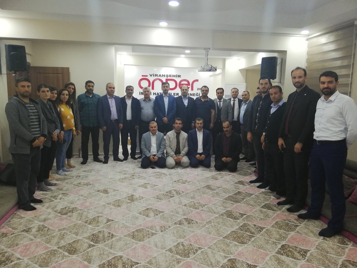 ViransehirOnder's tweet photo. 1-Viranşehir ÖNDER Dernek binamızda İmam Hatip Okul Müdürlerimizle İstişare ve Değerle dirme Toplantısı Gerçekleştirdik. @abdkirikci @TurgutMehdi @ramazan8757 @brahimT01626053 @bilal_ozcelk @onderihl @abdrrhmkrnz @NurettinCARDAK6 @MuratUzmez44 https://t.co/J5ySNFCgUh