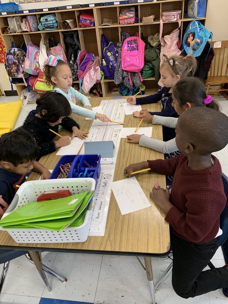 Writer’s Workshop happening here in Mrs. Kirk’s kindergarten! #kindergartenlife #cubsclimbhigh