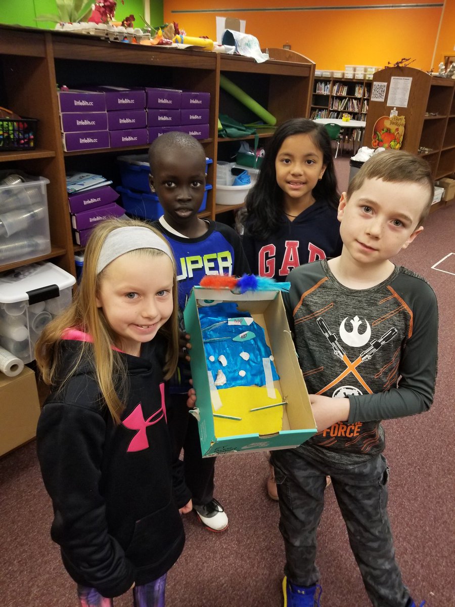 MsWolf126's tweet photo. Students from @MrsWalshPES and Ms. Wolf's classrooms are putting forces and motion into action by building pinball machines! #bouncingaround https://t.co/2jLsuoJIpQ