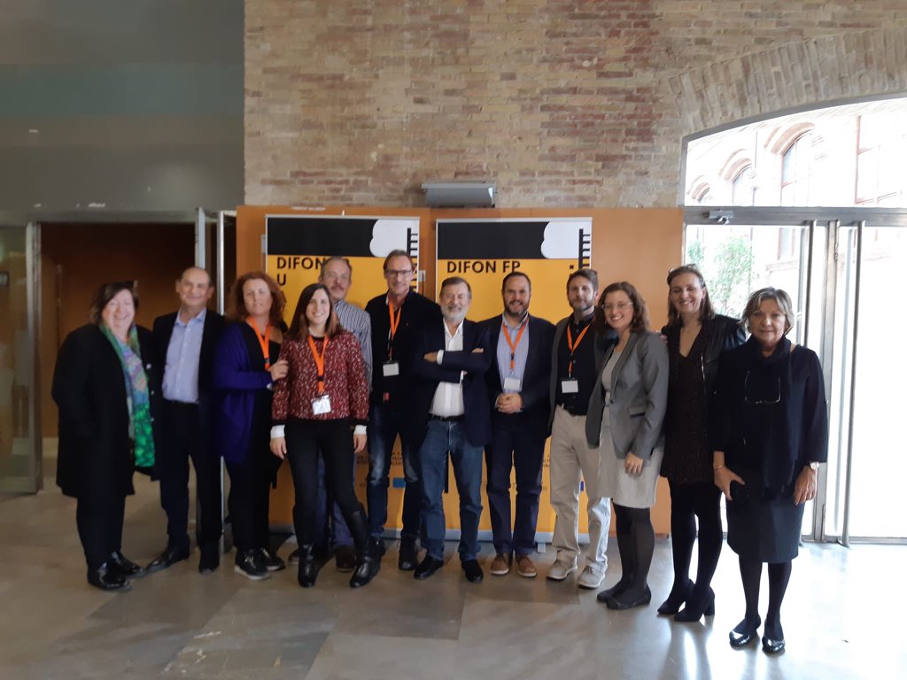CEFIRE_FP_ERE's tweet photo. Gran treball per part dels companys del Cefire de Xest i d'Alcoi i la DG d'FP i ERE a la jornada,  #DifonFPDual. @CefireFP_EAE @GVA_Cefire @miguelsolerg @GVAeducacio https://t.co/1hgjSjzozu