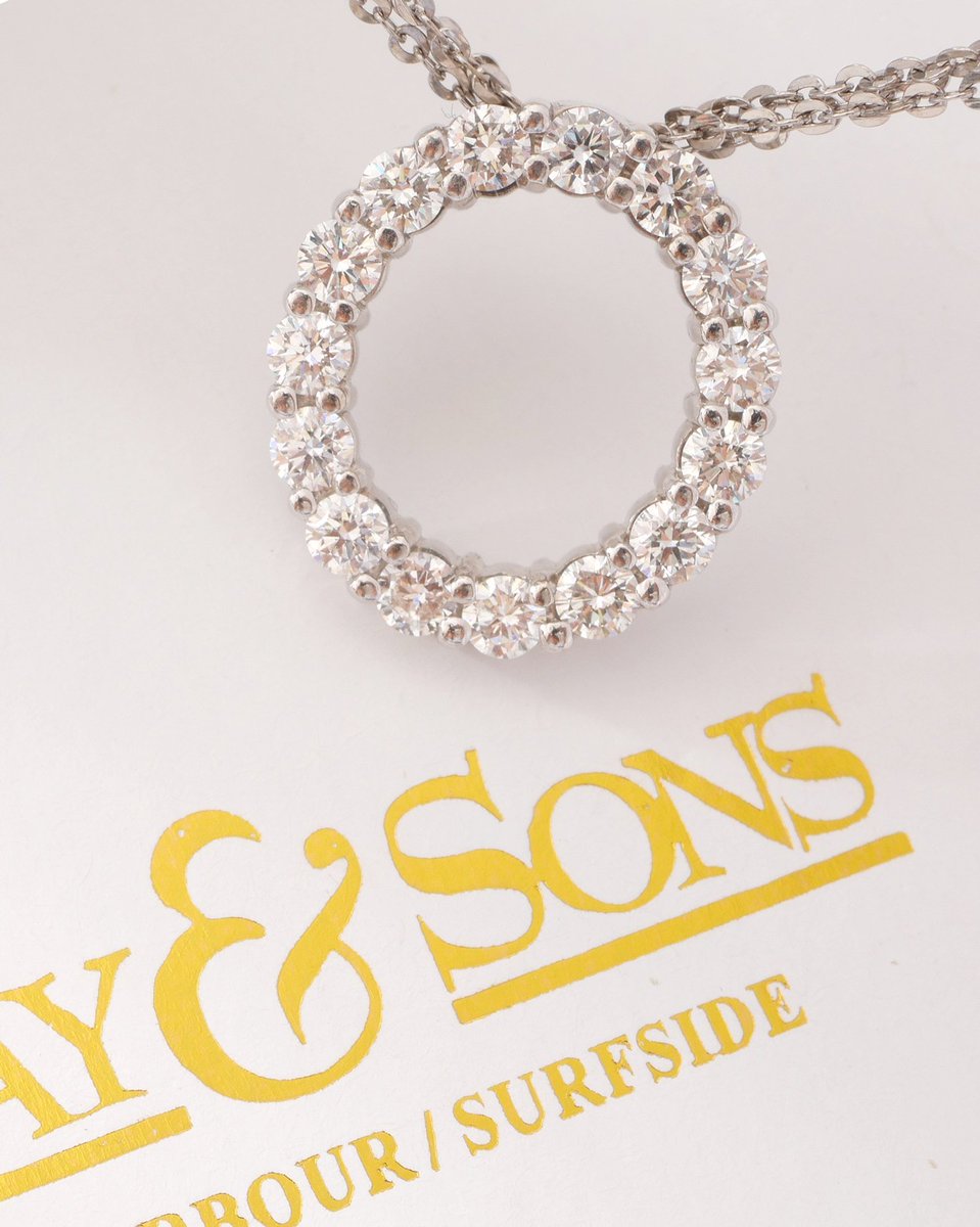 GrayAndSons's tweet photo. Love #diamonds but don't know where to go for a new addition to your #diamondscollection ? We have GIA and AGL certified gems at stunning prices right here 👉https://t.co/m96Suh3hAO https://t.co/0wTb5SrGIY